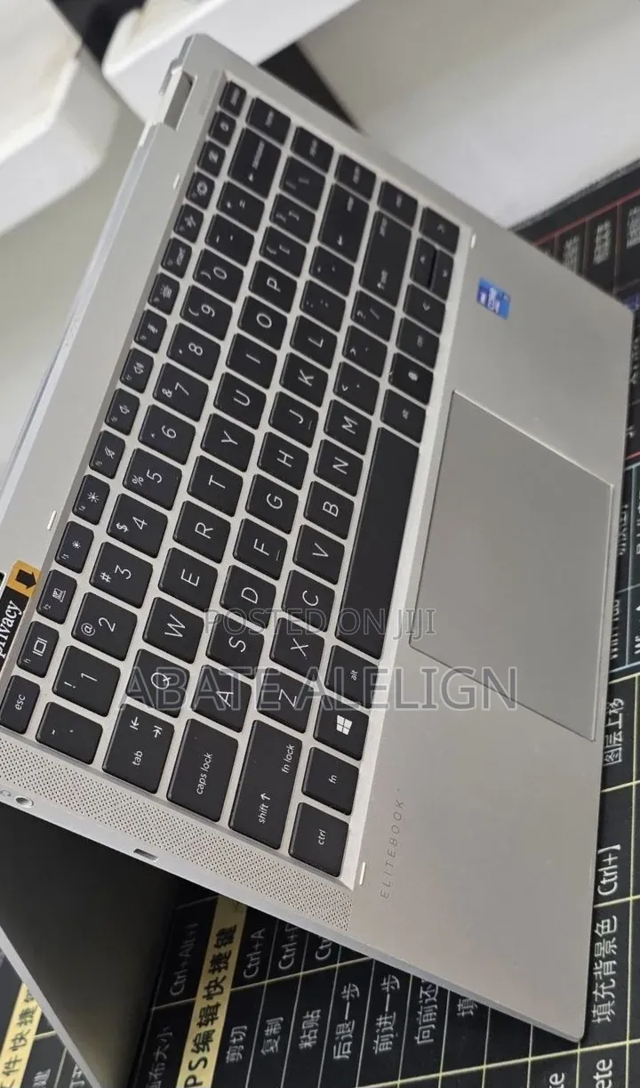 New Laptop HP EliteBook 1040 G8 16GB Intel Core i7 SSD 512GB