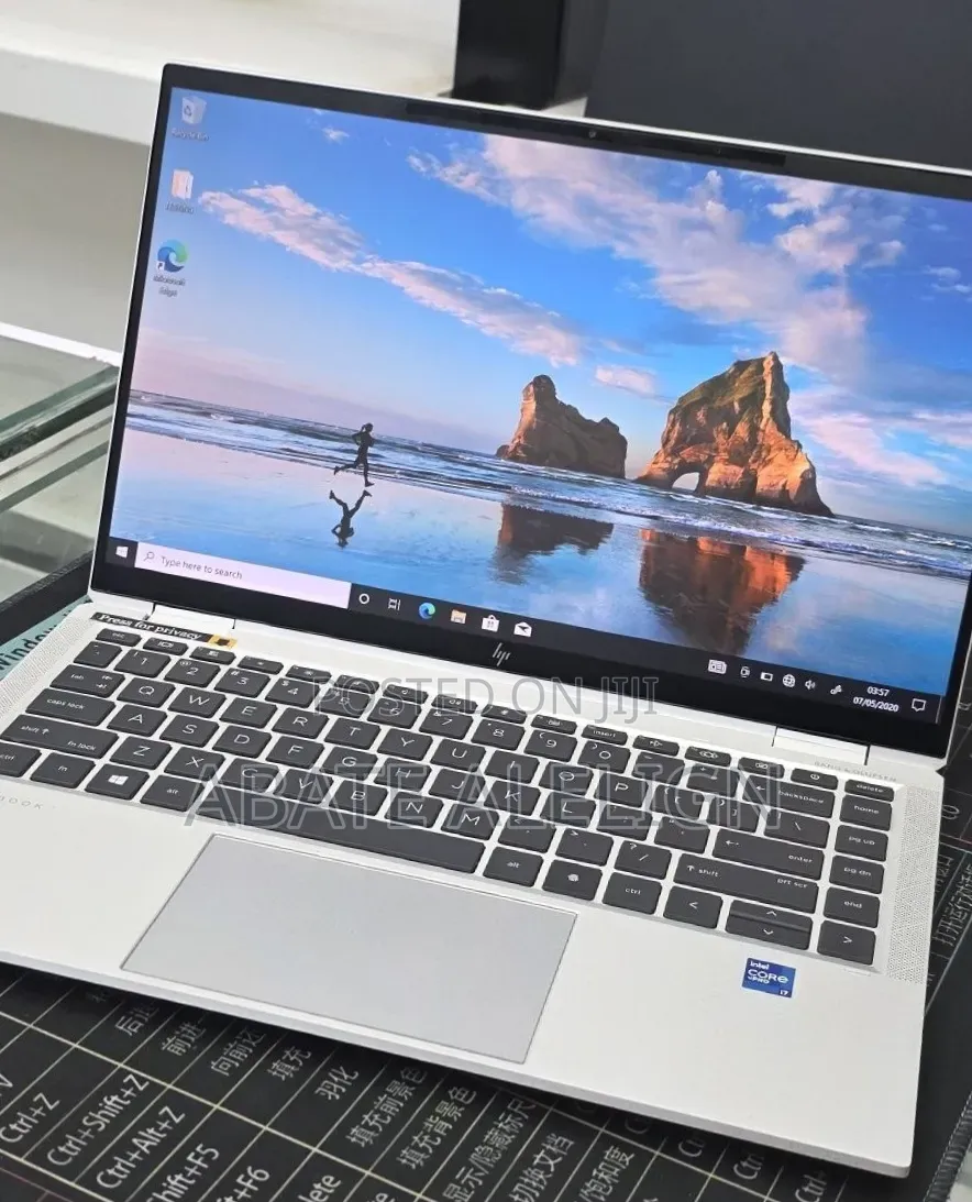 New Laptop HP EliteBook 1040 G8 16GB Intel Core i7 SSD 512GB