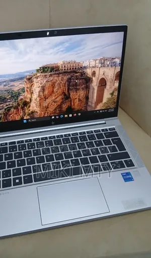 New Laptop HP EliteBook x360 1030 G8 16GB Intel Core i5 SSD 512GB
