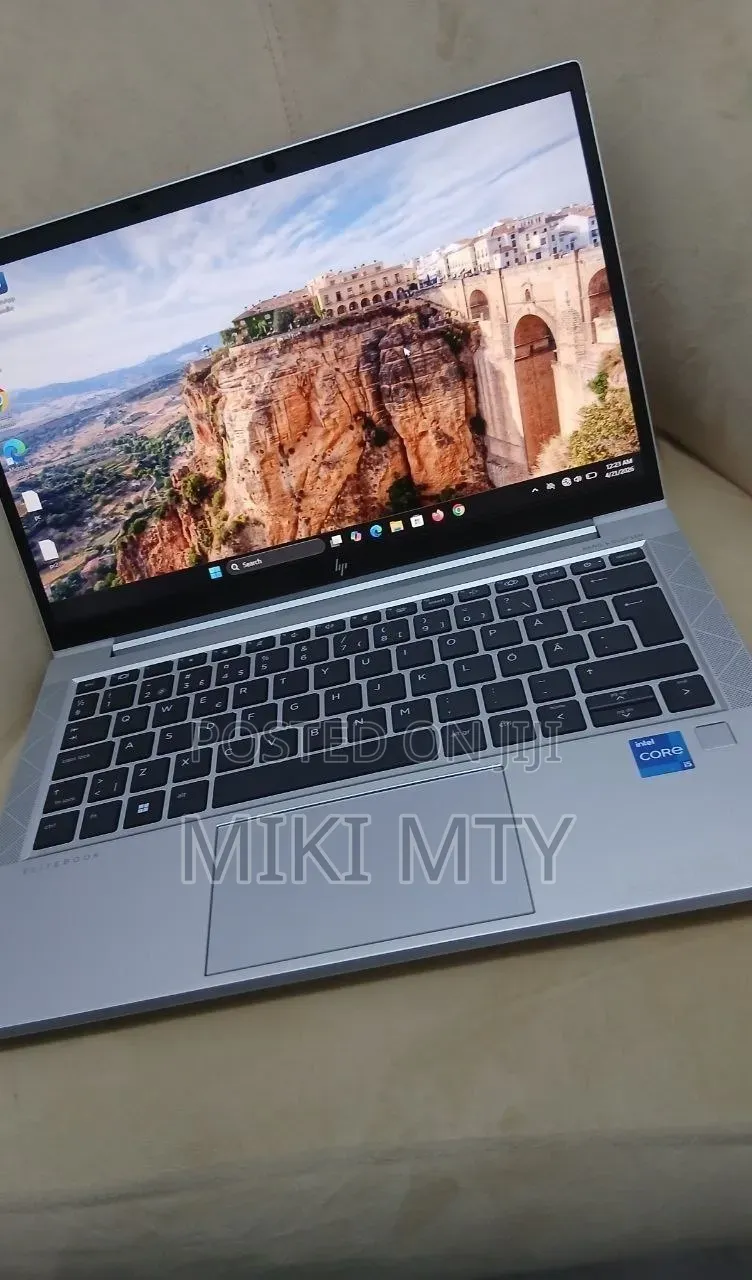 New Laptop HP EliteBook x360 1030 G8 16GB Intel Core i5 SSD 512GB