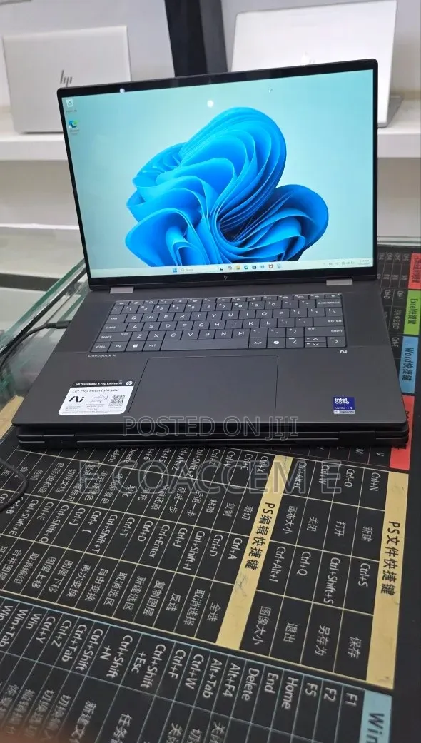 New Laptop HP OmniBook X Flip 16" 16GB Intel Core Ultra 7 SSD 1T