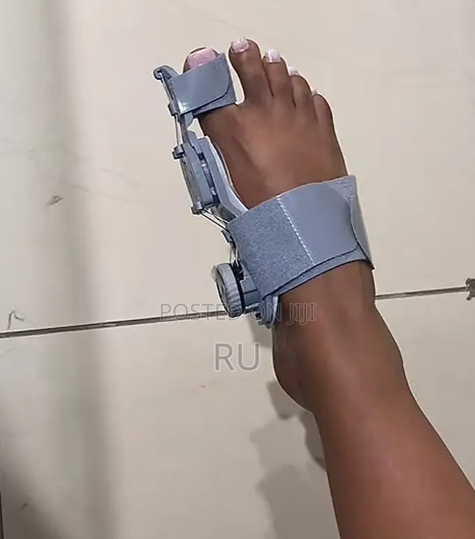 አዉራ ጣት ማስተካከያ