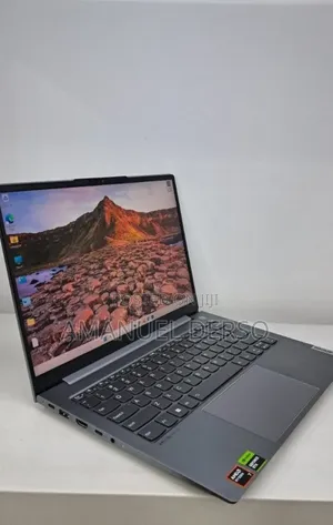 New Laptop Lenovo Legion 5 16GB AMD Ryzen 7 SSD 512GB
