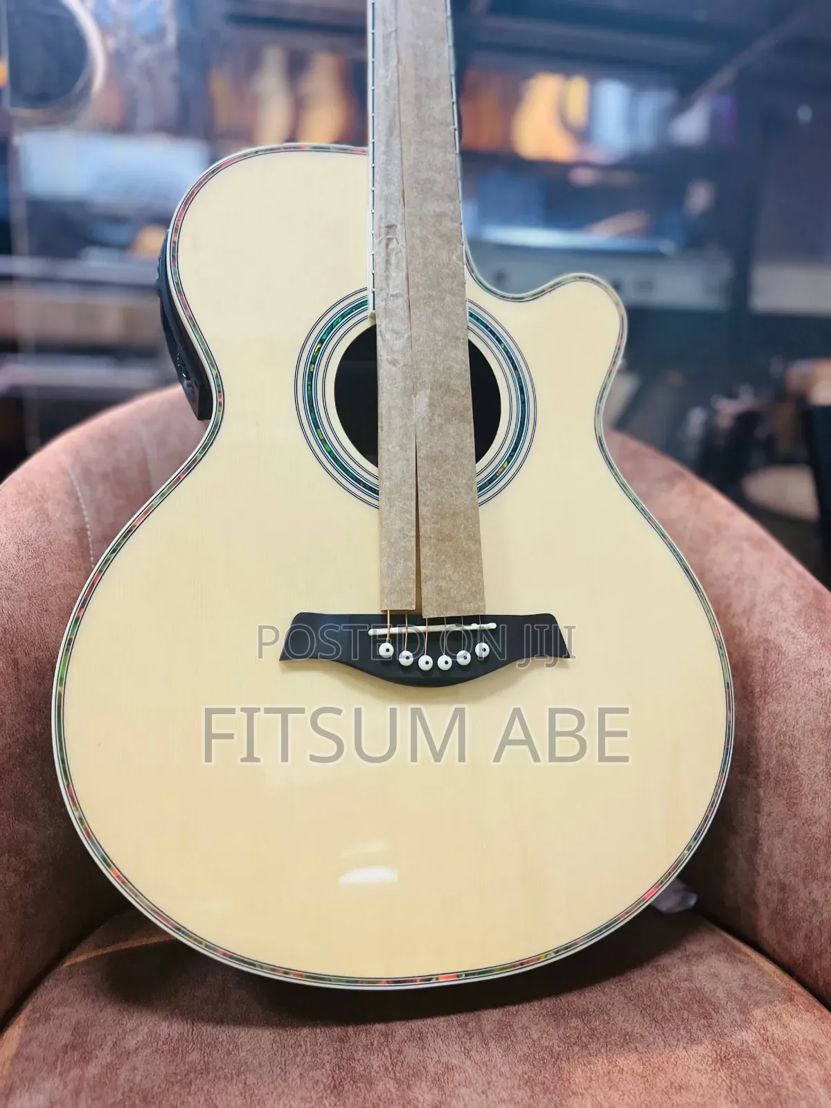 Lucky Star Guitar