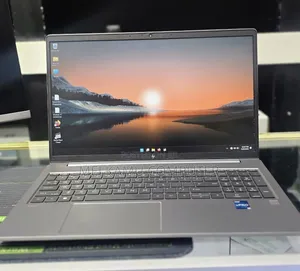 New Laptop HP ZBook 15 16GB Intel Core i7 SSD 512GB