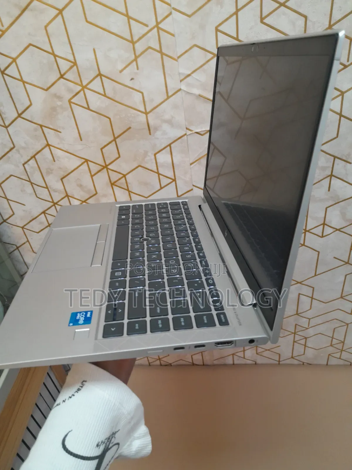New Laptop HP EliteBook 840 G8 8GB Intel Core i5 SSD 512GB