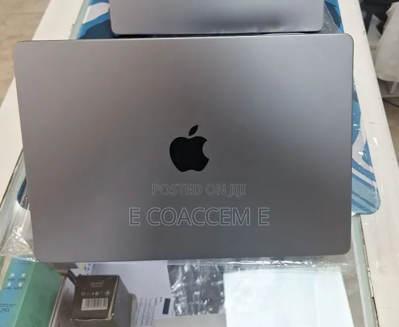 New Laptop Apple MacBook Pro 2021 M1 16GB Apple M1 SSD 512GB