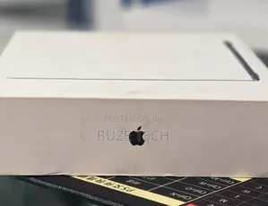 New Laptop Apple MacBook Air 2025 M4 16GB Apple M4 SSD 256GB