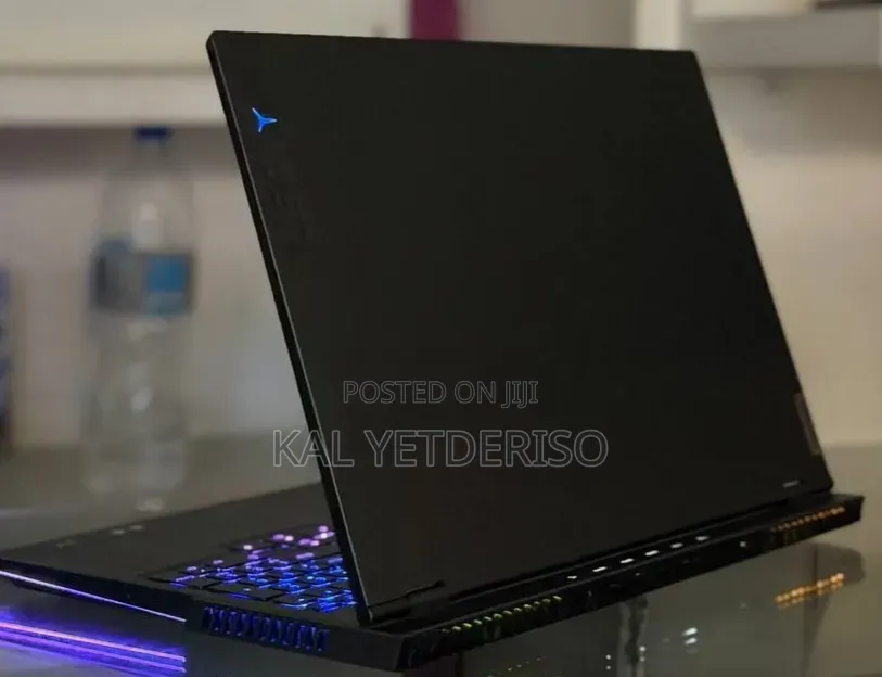 New Laptop Lenovo 16GB AMD Ryzen 9 SSD 1T
