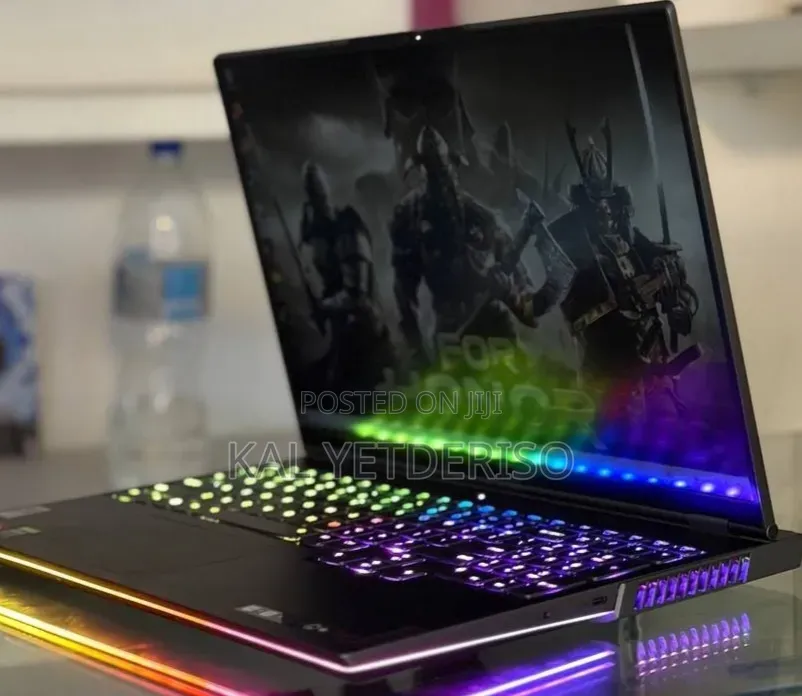 New Laptop Lenovo 16GB AMD Ryzen 9 SSD 1T