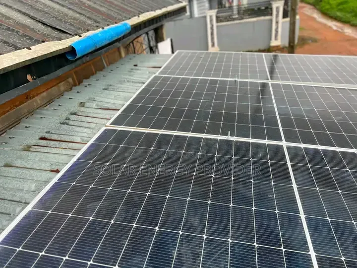 6.5kva Solar Panel Invertor and Lithium Ion Batteries