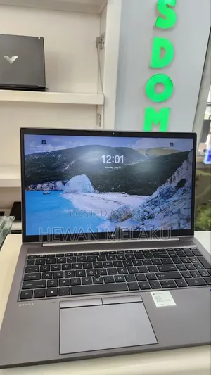 New Laptop HP ZBook 14 16GB Intel Core i7 SSD 512GB