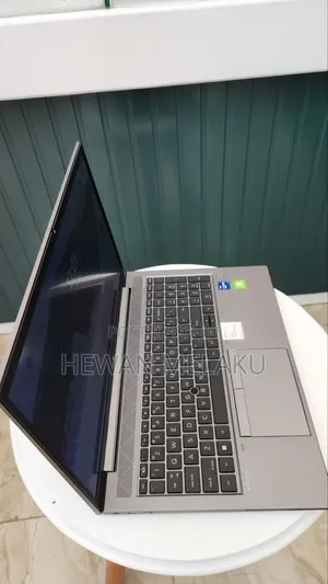 New Laptop HP ZBook 14 16GB Intel Core i7 SSD 512GB