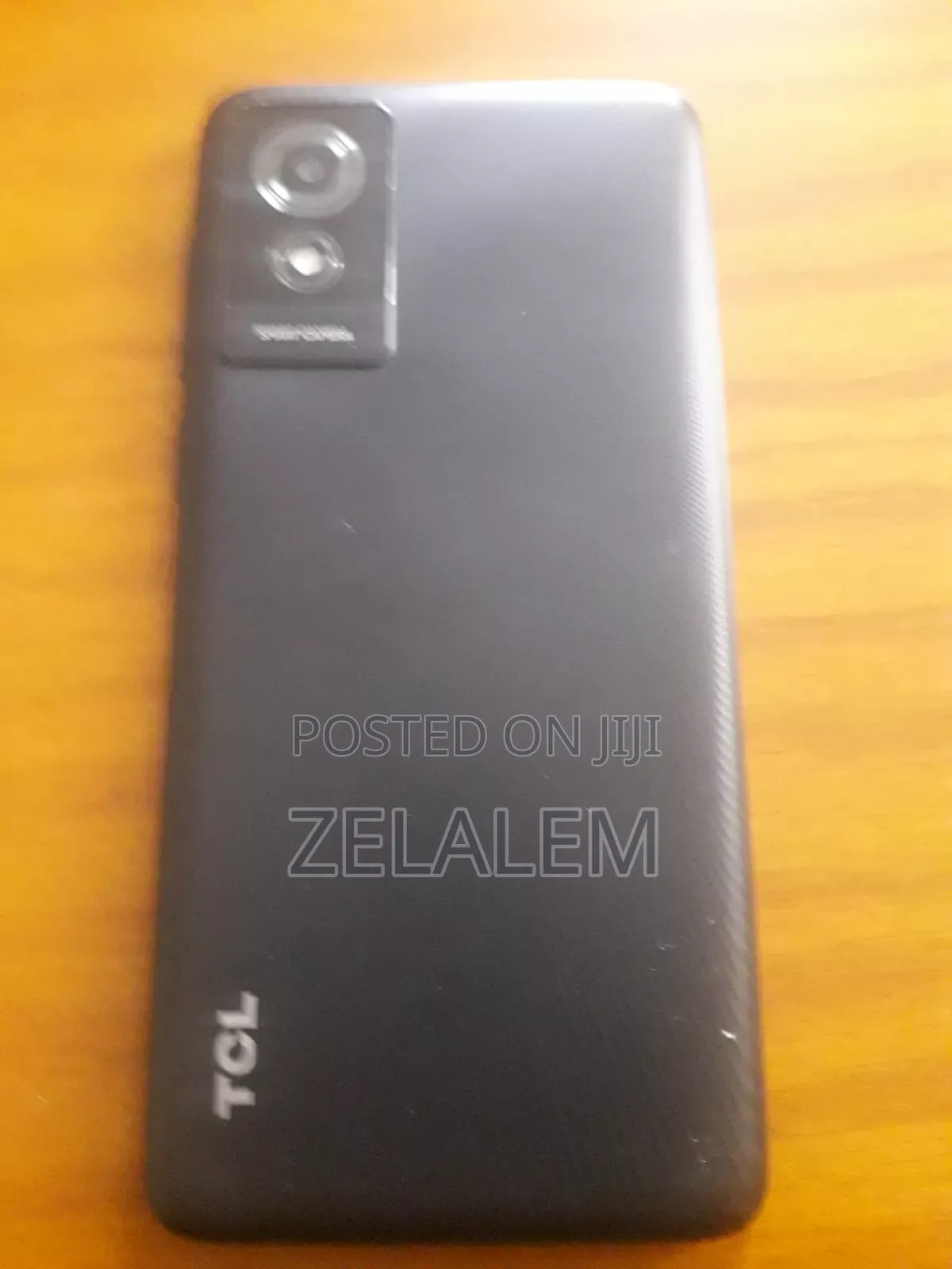 New TCL 501 32 GB Black