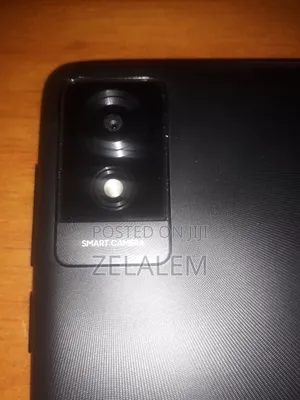 New TCL 501 32 GB Black