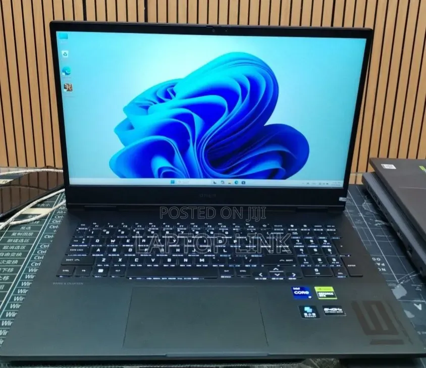 New Laptop HP Omen 16 16GB Intel Core i9 SSD 1T