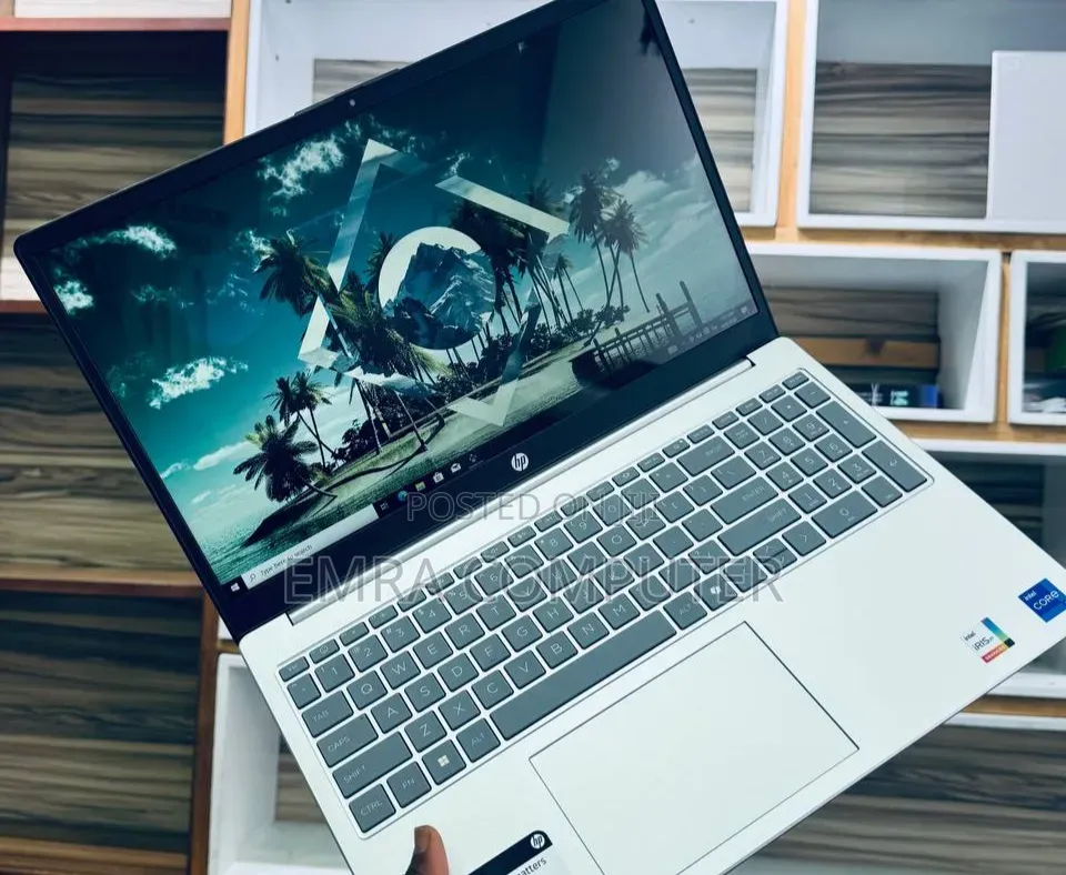 New Laptop HP 16GB Intel Core i7 SSD 512GB