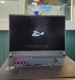 New Laptop Asus ROG Strix G18 32GB Intel Core Ultra 9 SSD 2T