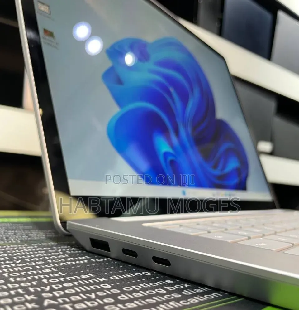 New Laptop Microsoft Surface 16GB Intel Core Ultra 7 SSD 512GB