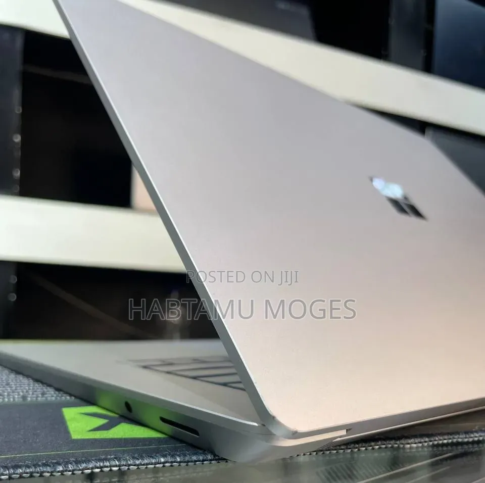 New Laptop Microsoft Surface 16GB Intel Core Ultra 7 SSD 512GB