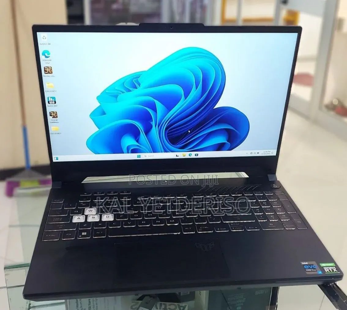 New Laptop Asus TUF Gaming F15 16GB Intel Core i7 SSD 512GB