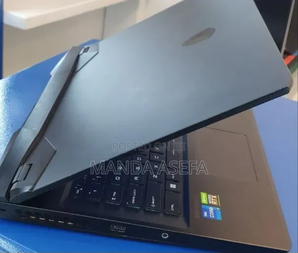 New Laptop MSI GP75 Leopard 16GB Intel Core i7 SSD 1T