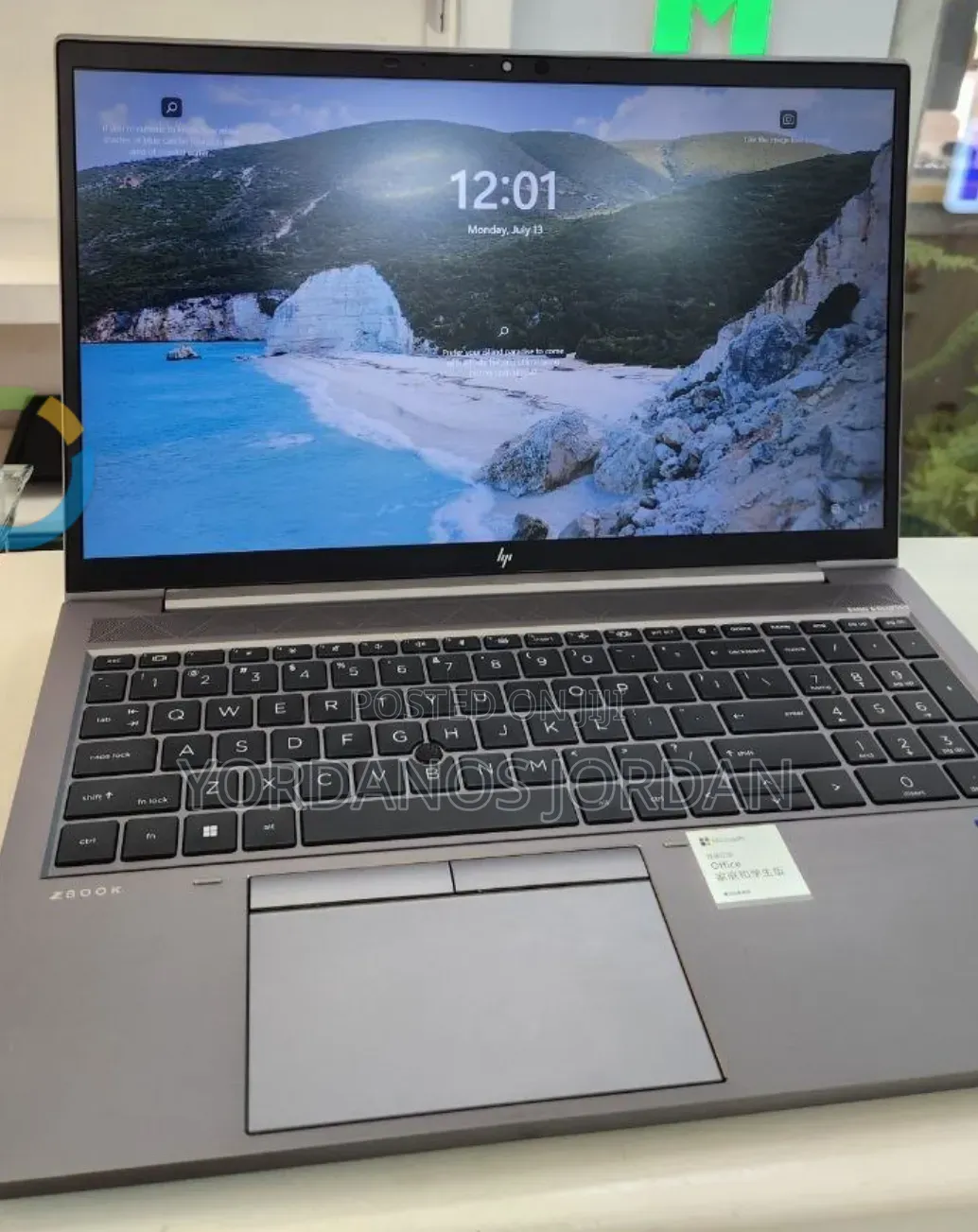 New Laptop HP ZBook Firefly G8 16GB Intel Core i7 SSD 512GB