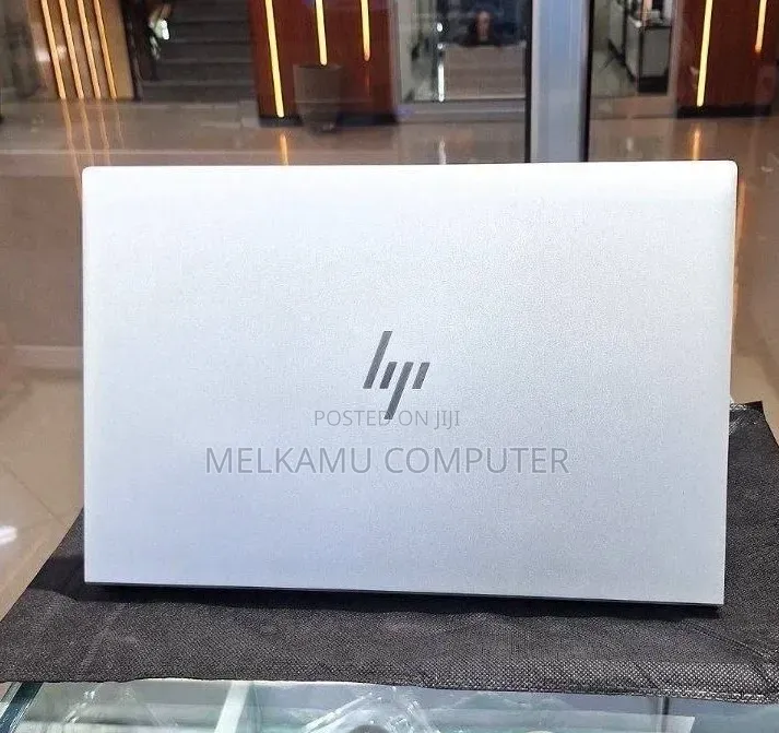 New Laptop HP EliteBook 840 G8 16GB Intel Core i5 SSD 512GB