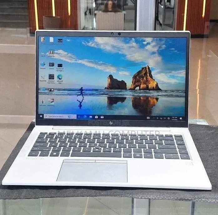 New Laptop HP EliteBook 840 G8 16GB Intel Core i5 SSD 512GB