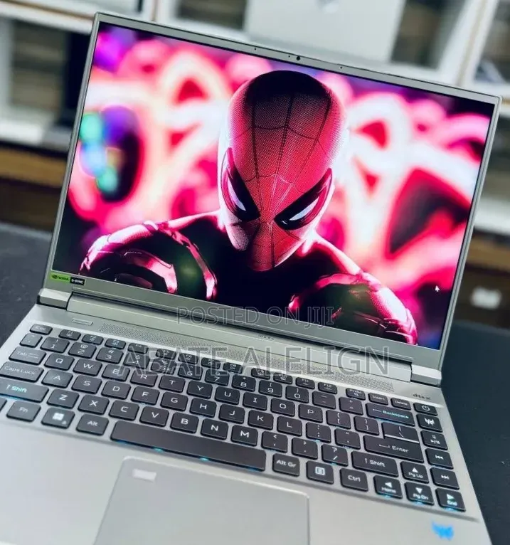 New Laptop Acer Predator Helios Neo 16 16GB Intel Core i7 SSD 1T