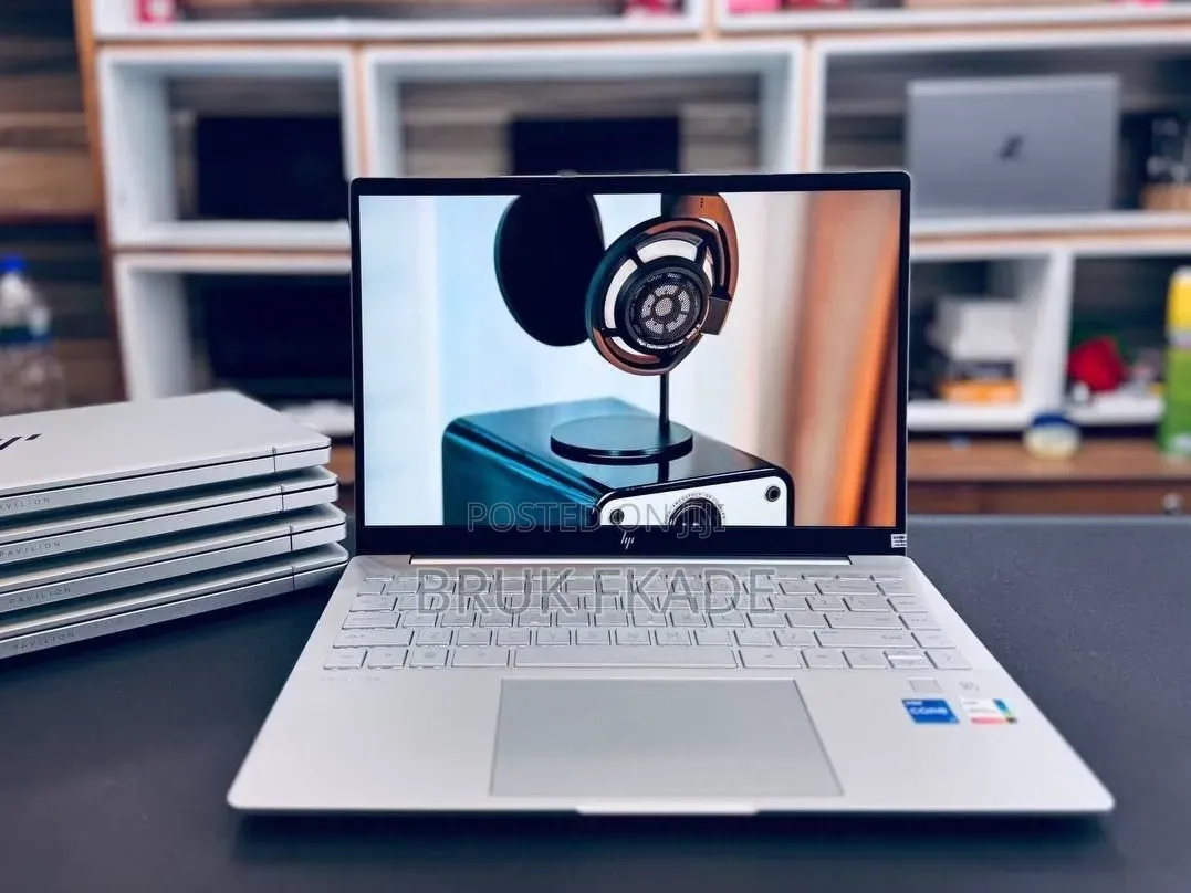 New Laptop HP Pavilion 14 16GB Intel Core i5 SSD 1T