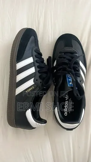 Women's Casual Shoes