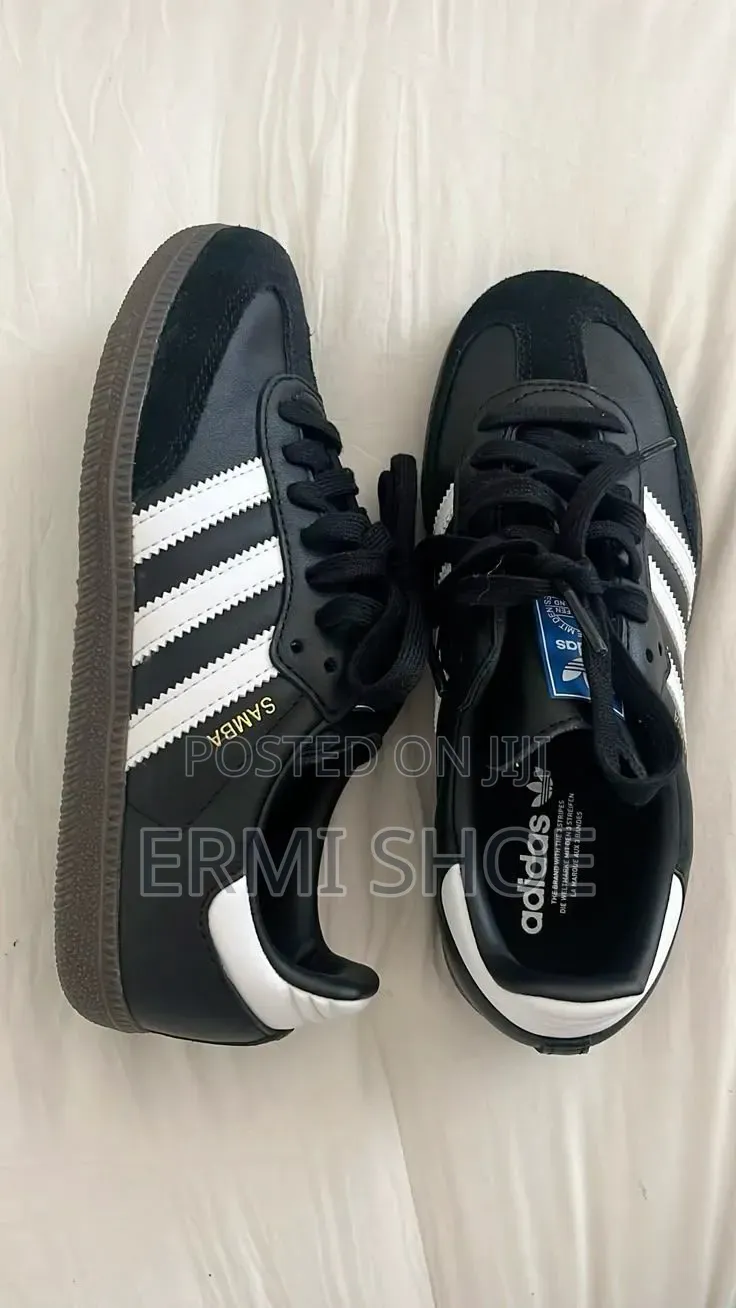 Women's Casual Shoes