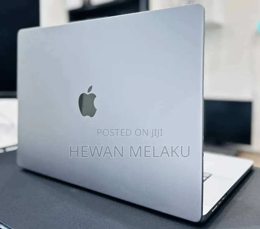 New Laptop Apple MacBook Pro 2021 M1 16GB Apple M1 Pro SSD 512GB