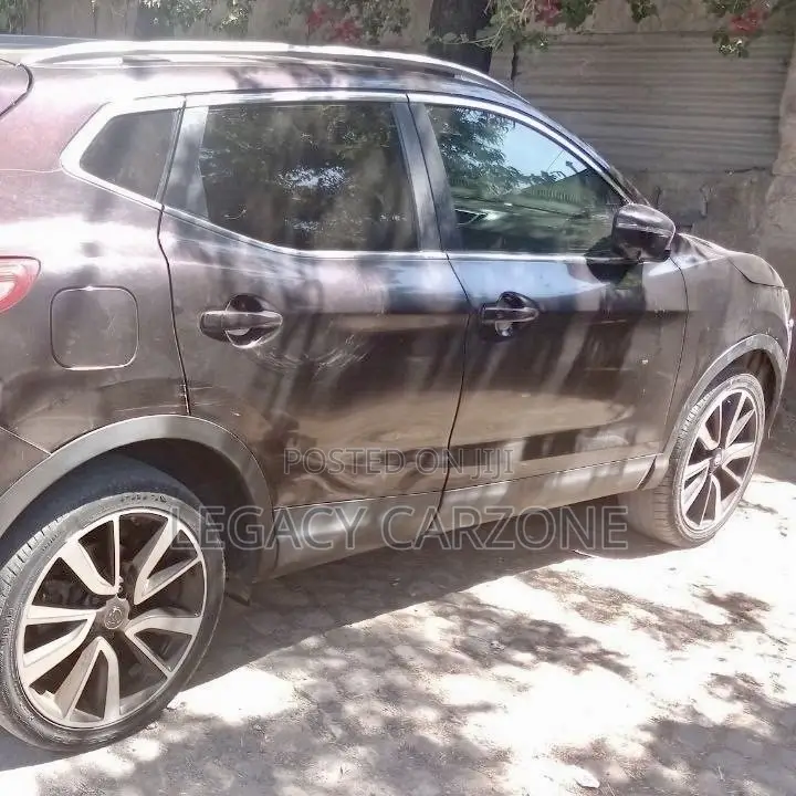 Nissan Qashqai 2016 Gray