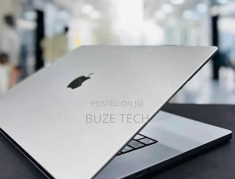 New Laptop Apple MacBook Pro 2021 M1 16GB Apple M1 Pro SSD 512GB