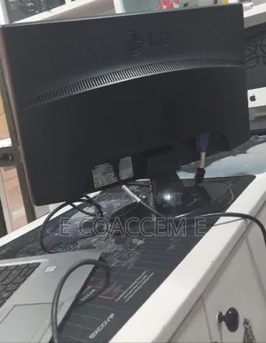 Lg Moniter
21 Inch Lg Moniter
Good Condition
Price 17000etb