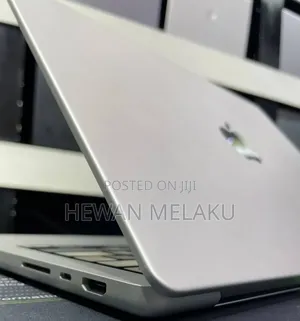 New Laptop Apple MacBook Pro 2021 M1 16GB Apple M1 Pro SSD 512GB