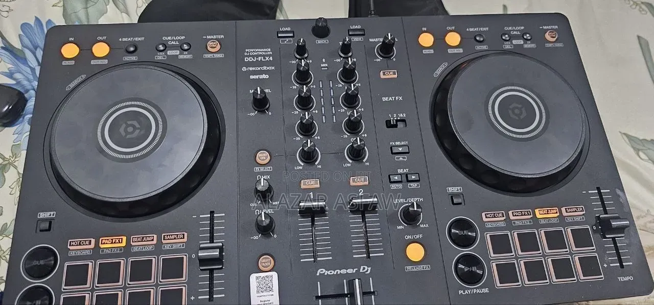 The DDJ-Flx4 Dj Mixer