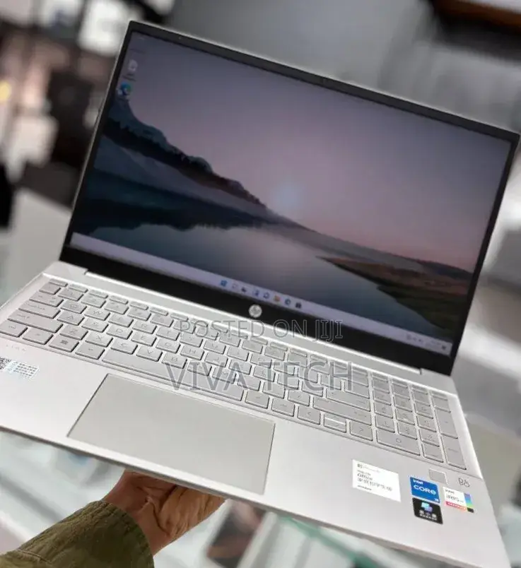 New Laptop HP Pavilion 14 16GB Intel Core i5 SSD 1T