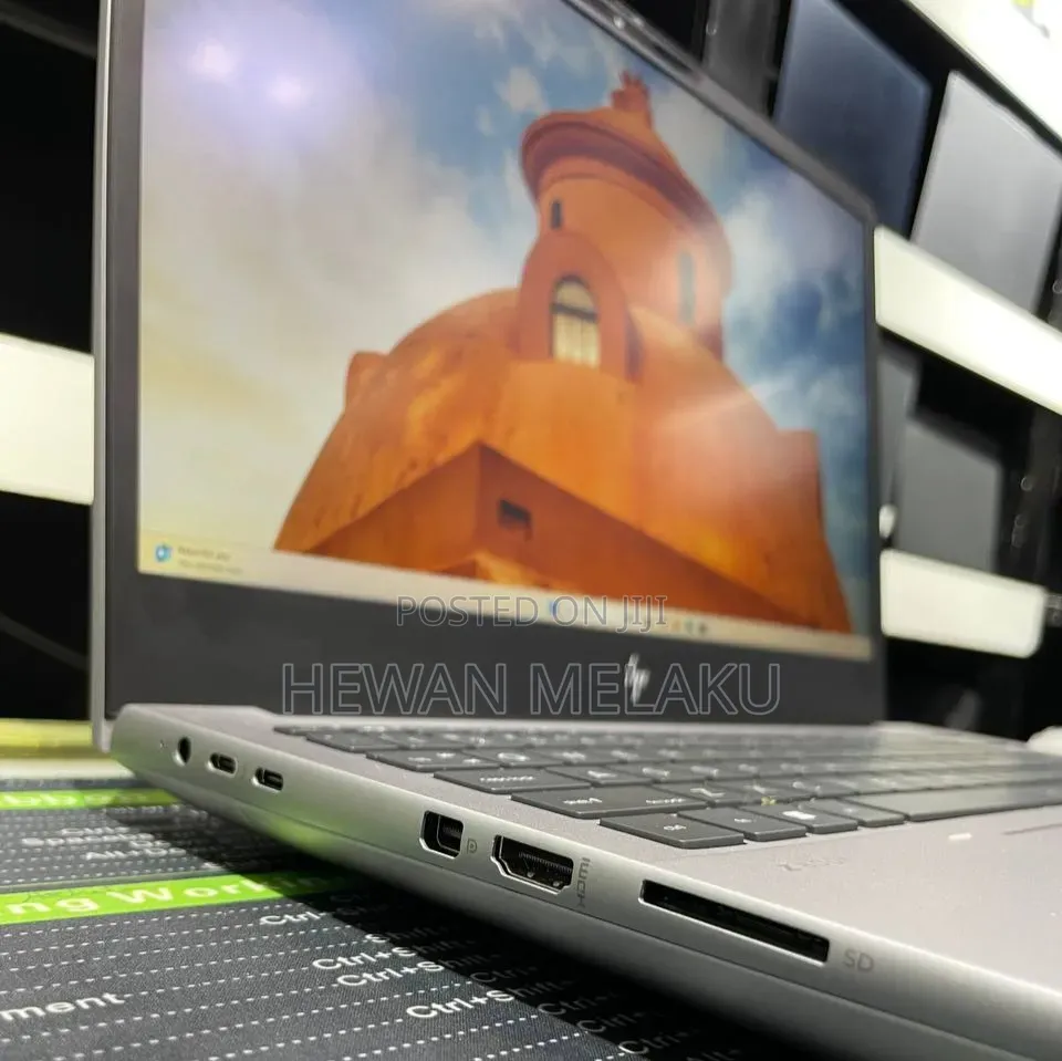 New Laptop HP 32GB Intel Core i9 SSD 512GB