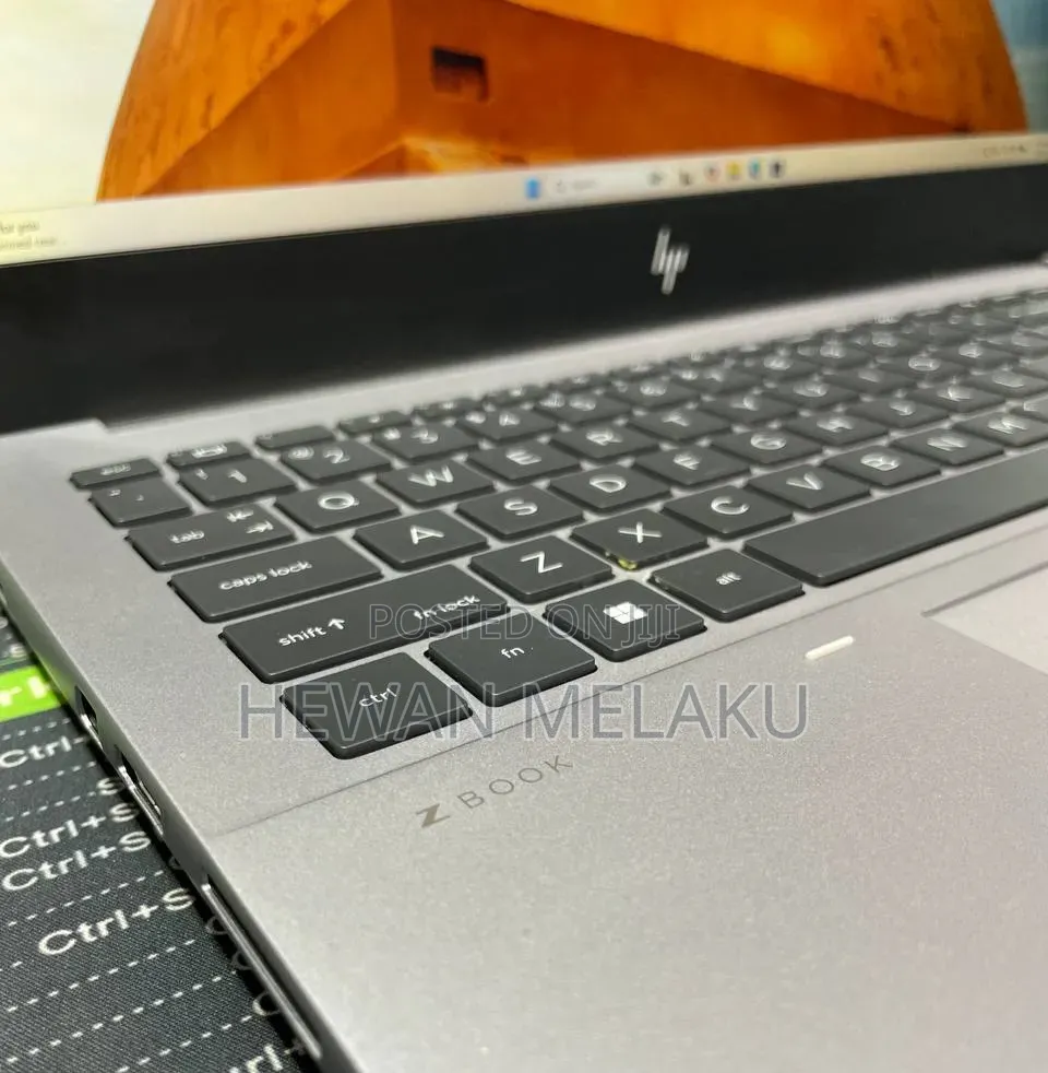 New Laptop HP 32GB Intel Core i9 SSD 512GB