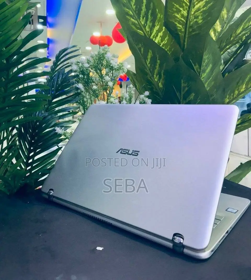 Laptop Asus Vivobook 14 8GB Intel Core i5 HDD 256GB