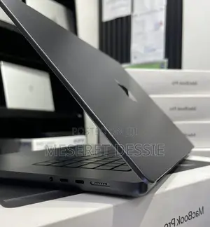 New Laptop Apple MacBook Pro 36GB Apple M3 Pro SSD 1T