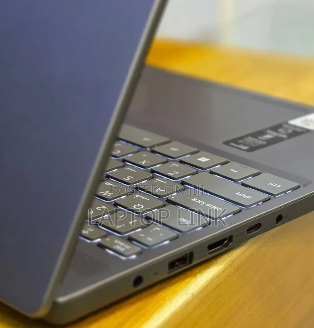 New Laptop Lenovo Ideapad 3 16GB Intel Core i7 SSD 512GB