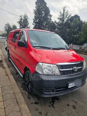 Toyota HiAce 2011 Red