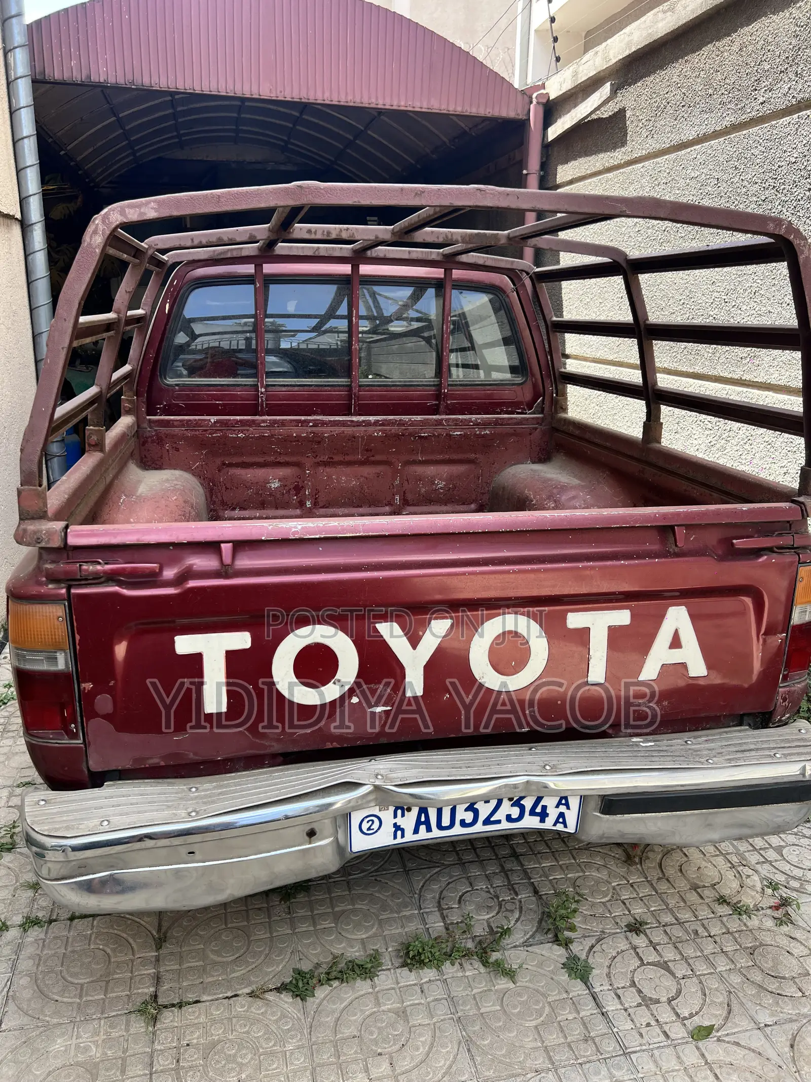Toyota Hilux 1991 Red