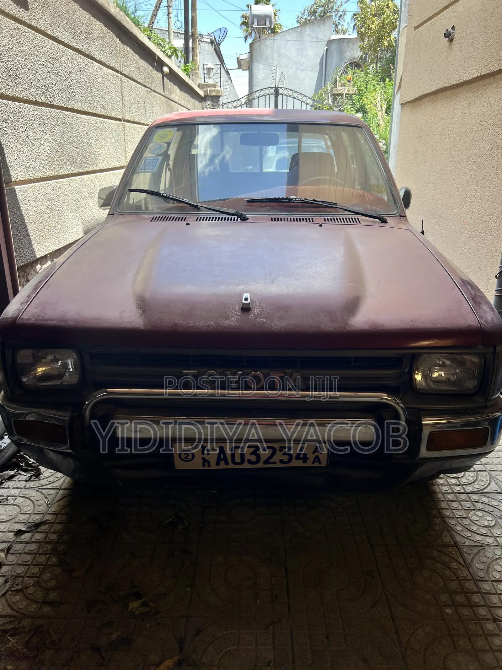 Toyota Hilux 1991 Red