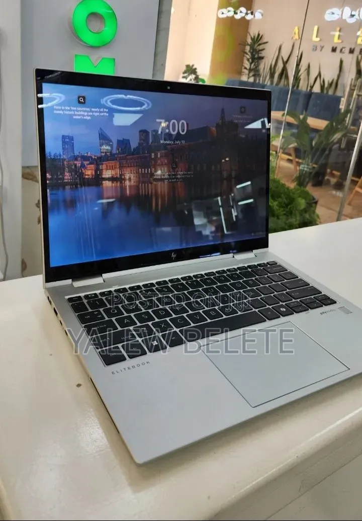 New Laptop HP Elitebook 830 G11 32GB Intel Core Ultra 7 SSD 512GB