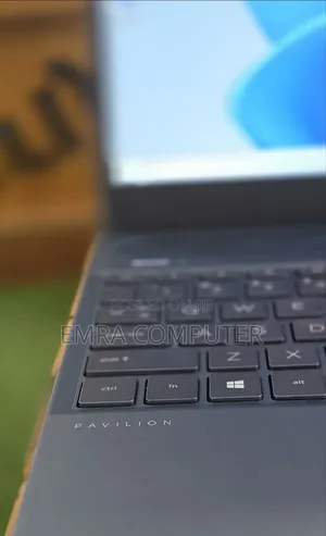 New Laptop HP Pavilion 15 8GB Intel Core i7 SSD 256GB